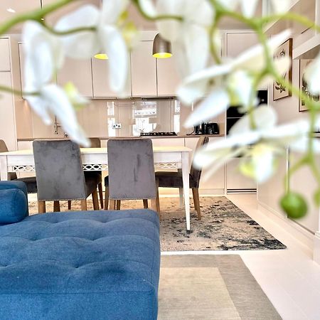 Stylish Apartment With Bbq Kensington ลอนดอน ภายนอก รูปภาพ